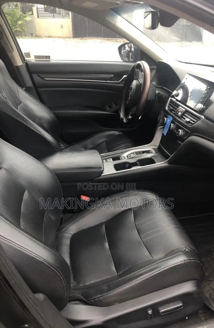 Honda Accord Touring 2.0T 2018 Black