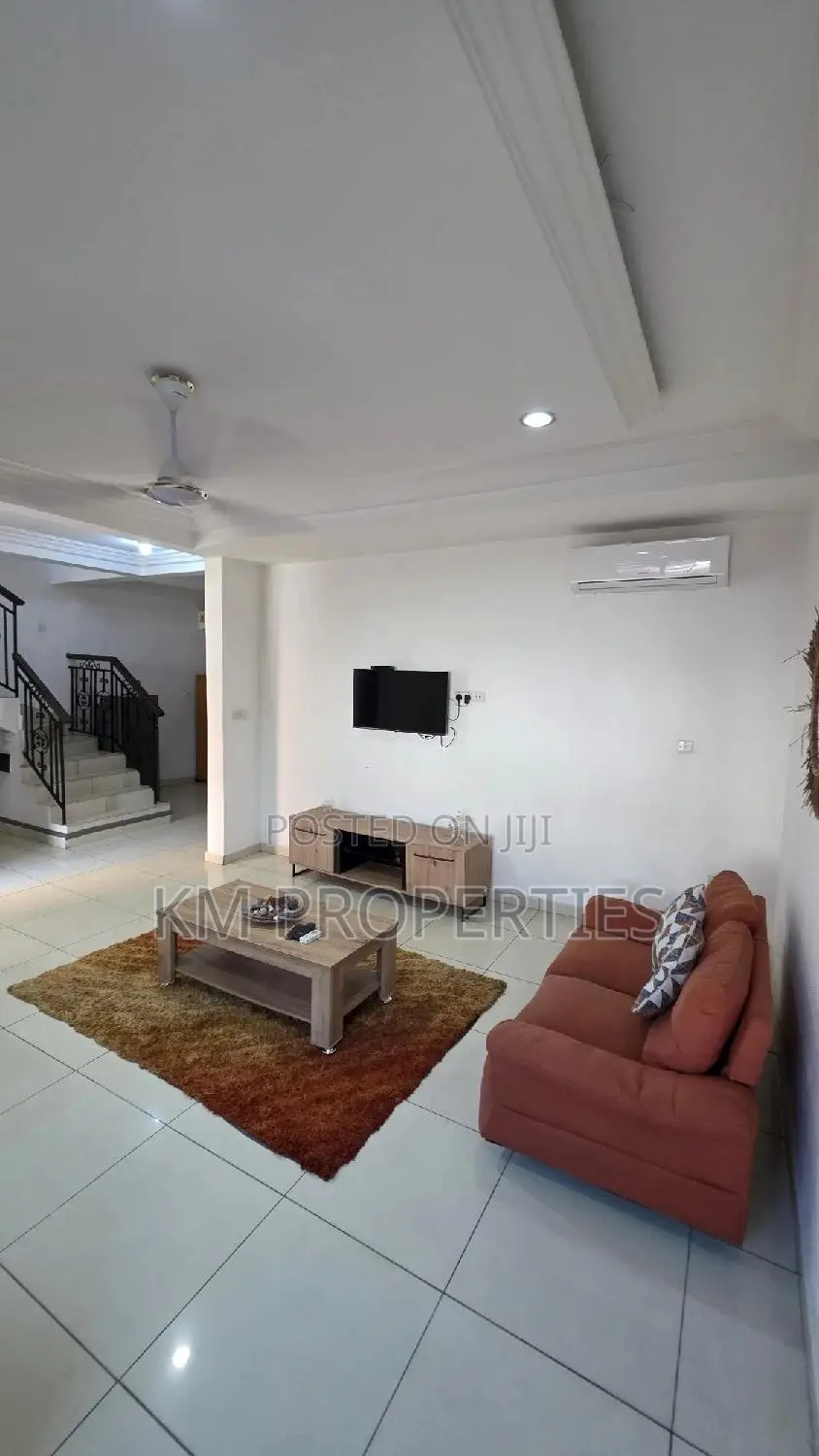 Furnished 2bdrm Townhouse / Terrace in Boundary Road Area for rent