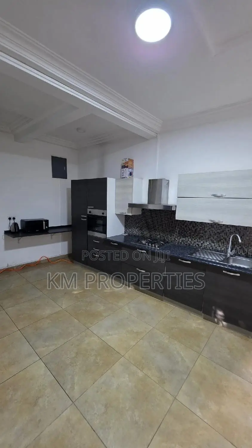 Furnished 2bdrm Townhouse / Terrace in Boundary Road Area for rent