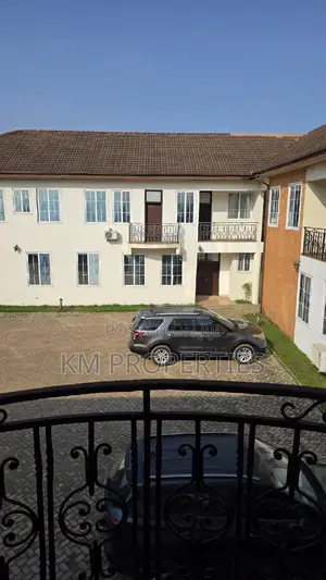 Furnished 2bdrm Townhouse / Terrace in Boundary Road Area for rent