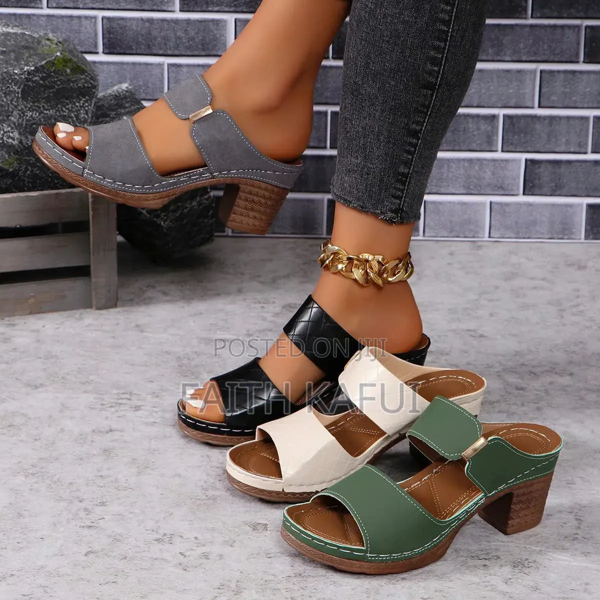 Lady's Footwear