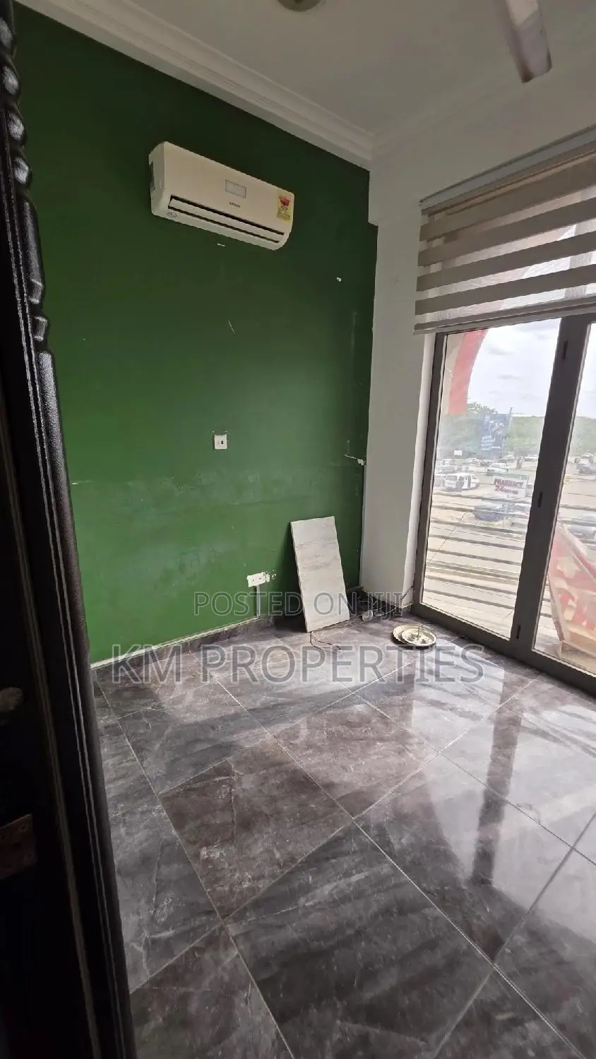 Executive Office Space at North-Legon