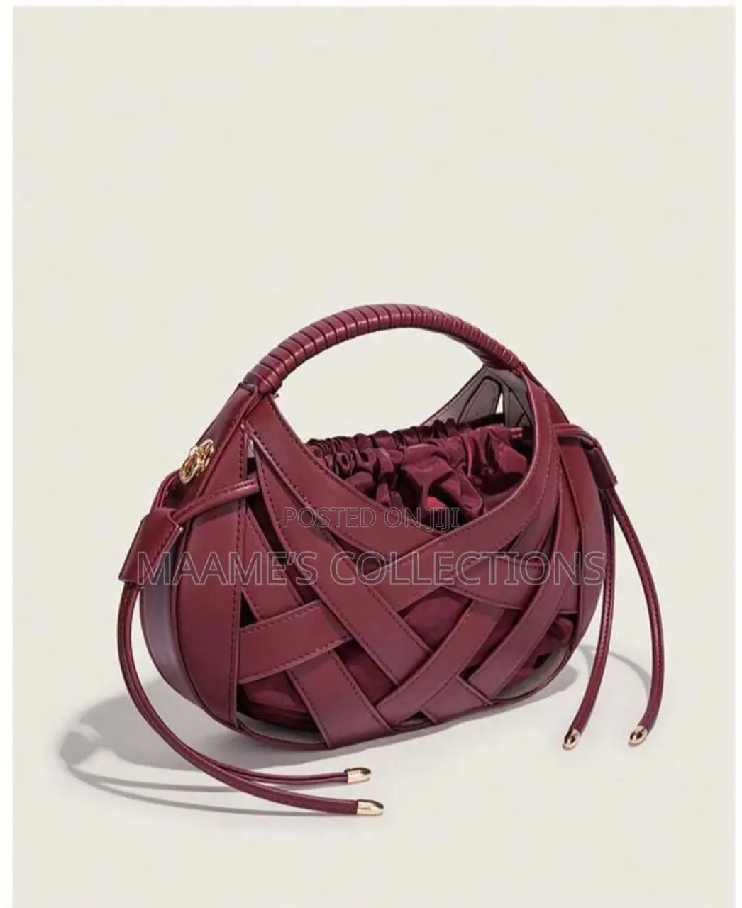 Luxury Classy Woven Handbag for Ladies With Top Handle (In a Box)