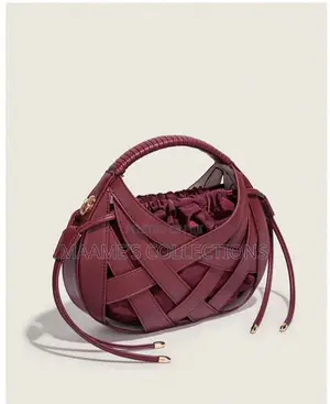 Luxury Classy Woven Handbag for Ladies With Top Handle (In a Box)