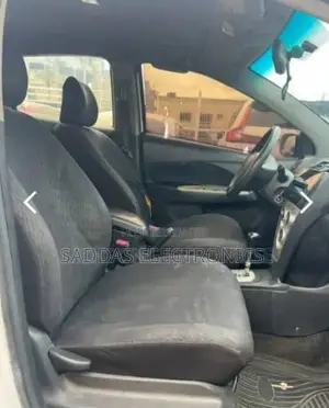 Toyota Yaris 2012 Off white