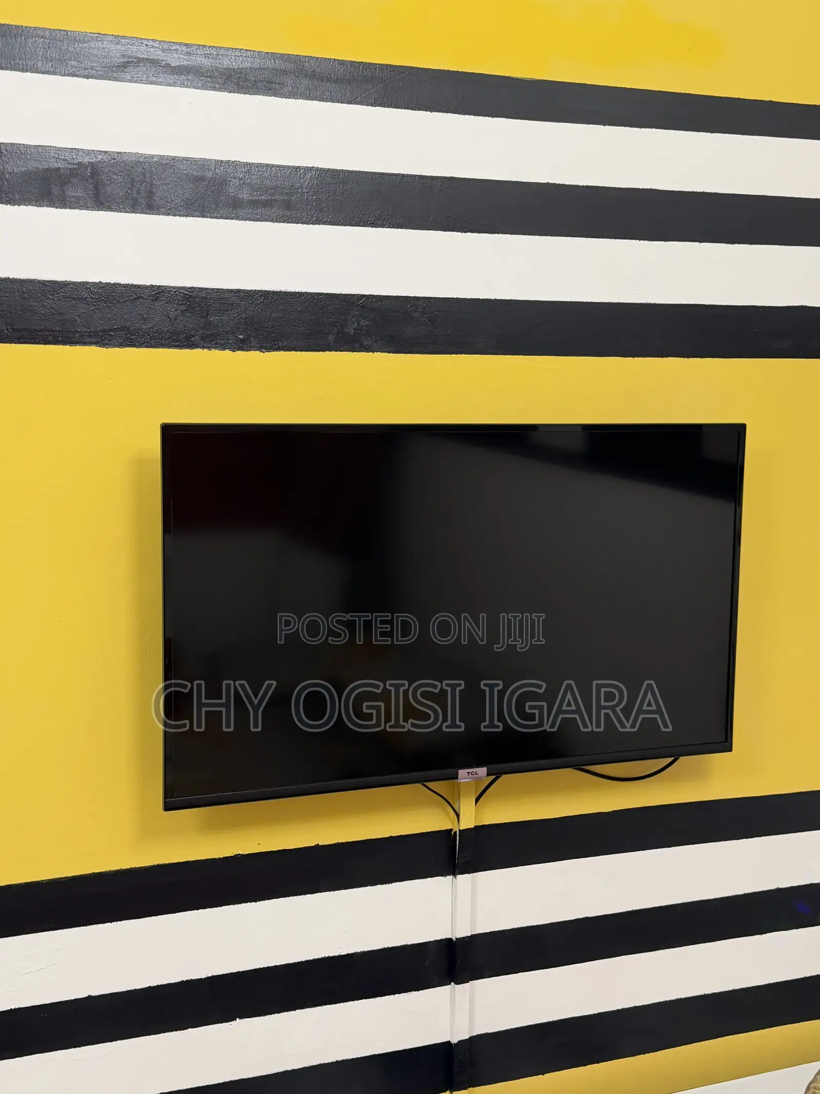 TCL 40” Television