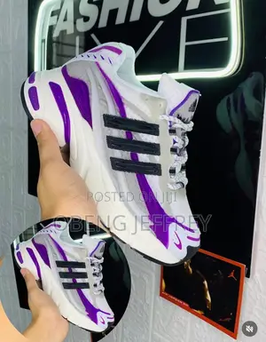 Original Adidas Adistar in Colours