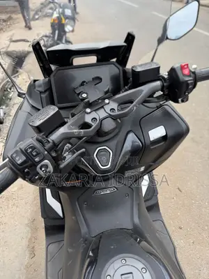 Yamaha 2024 Black