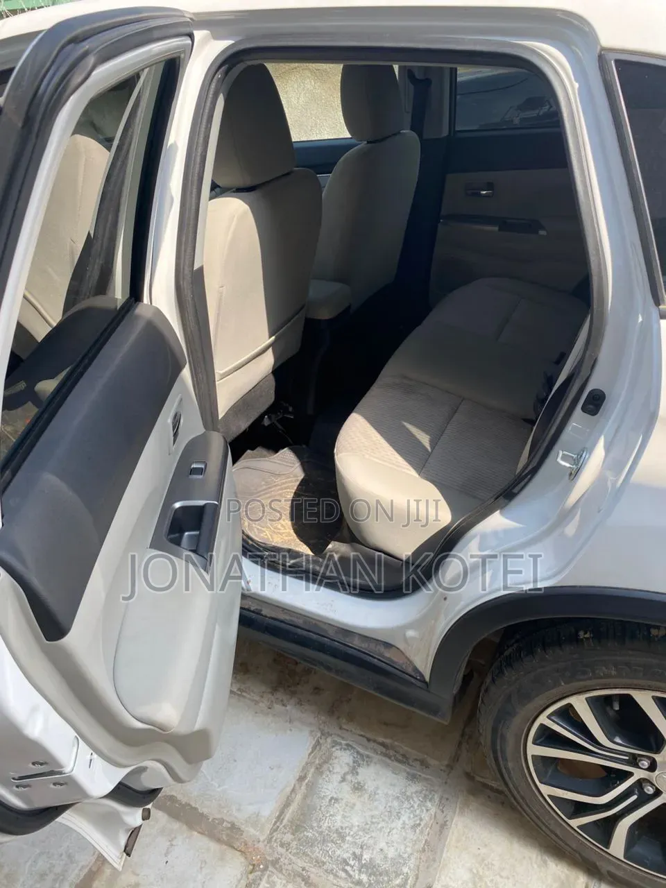 Mitsubishi Outlander 2020 White