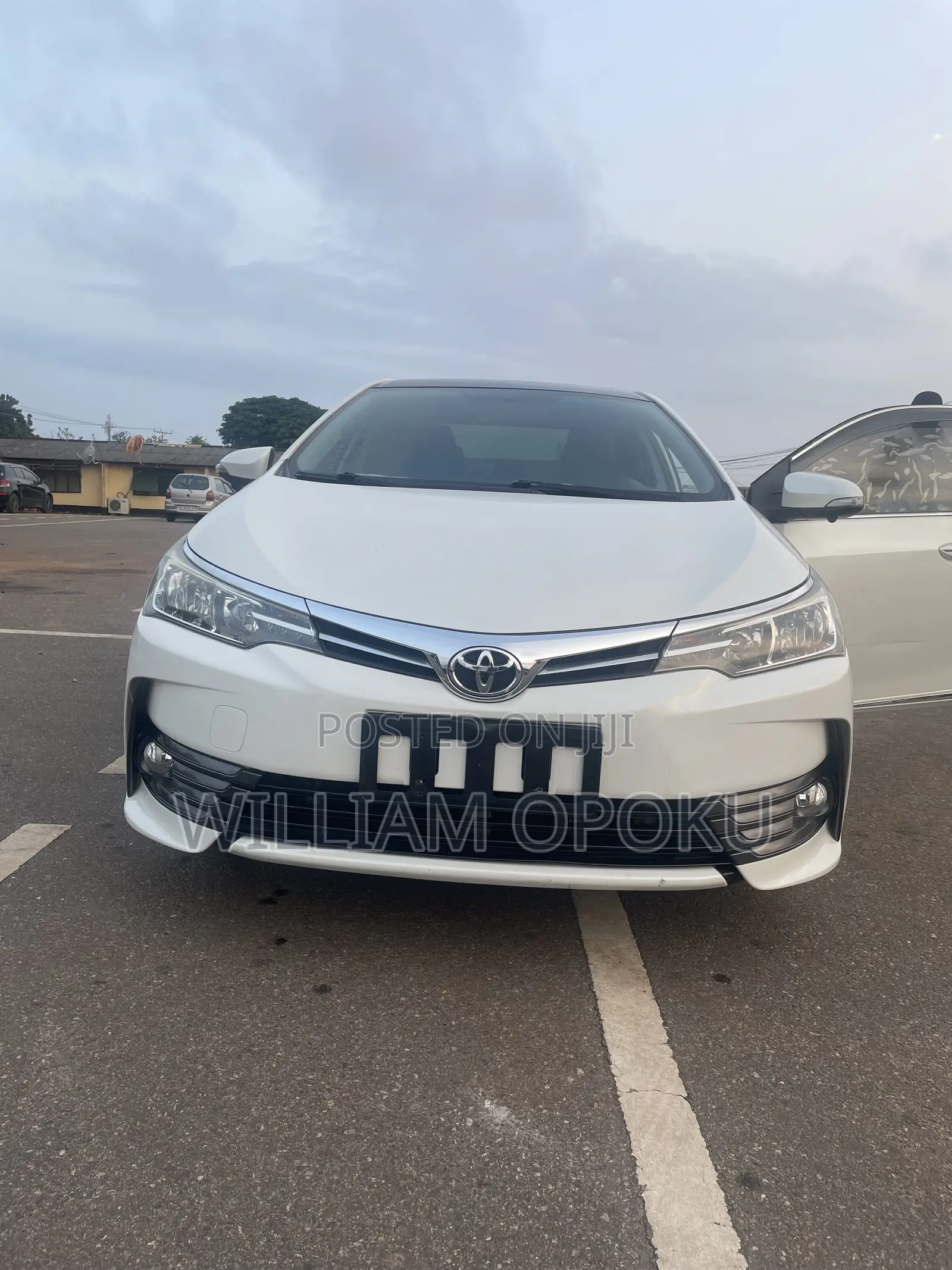 Toyota Corolla 2017 Off white