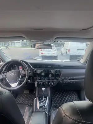 Toyota Corolla 2017 Off white