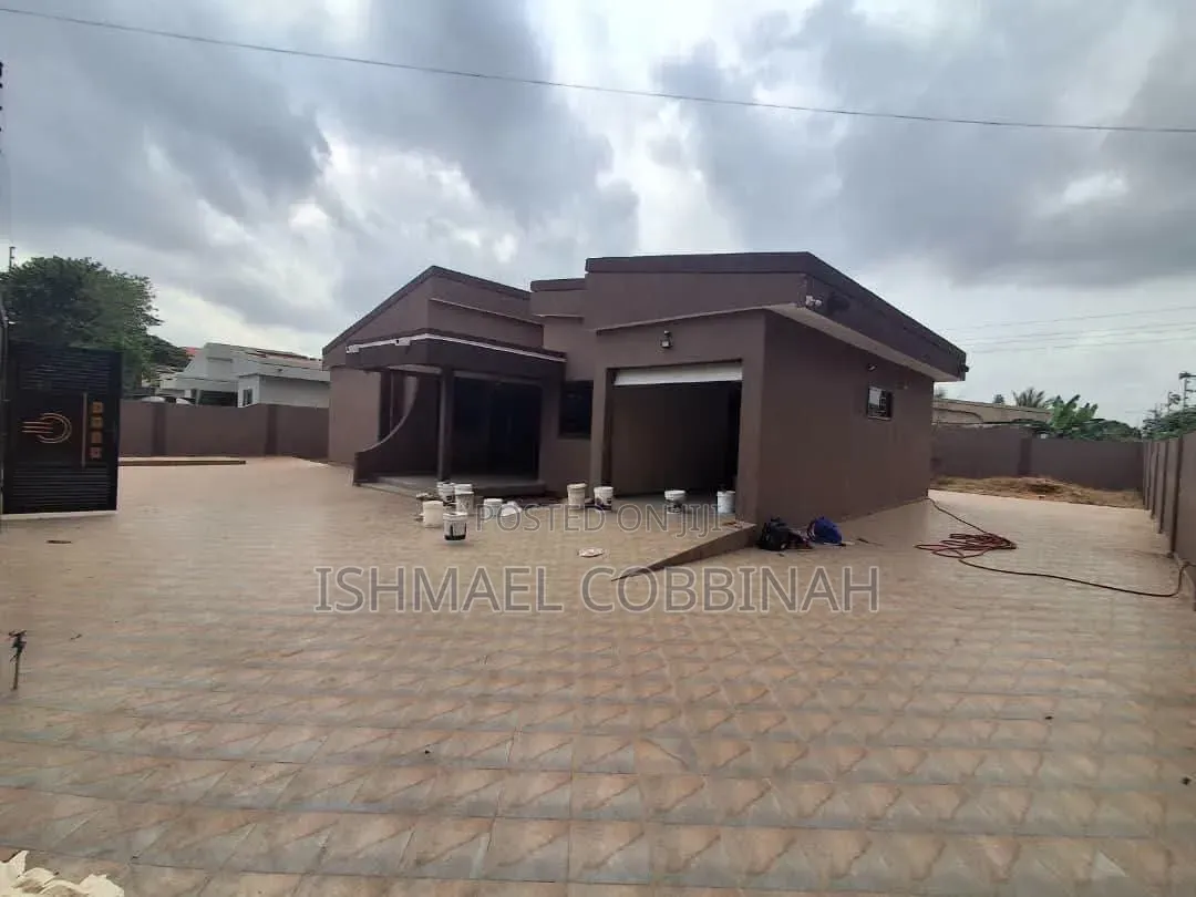 3bdrm House in Ishmit Housing Hub, Frafraha for rent