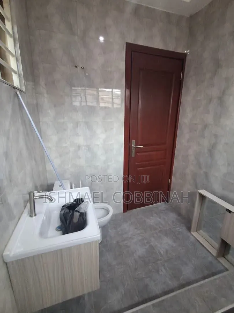 3bdrm House in Ishmit Housing Hub, Frafraha for rent