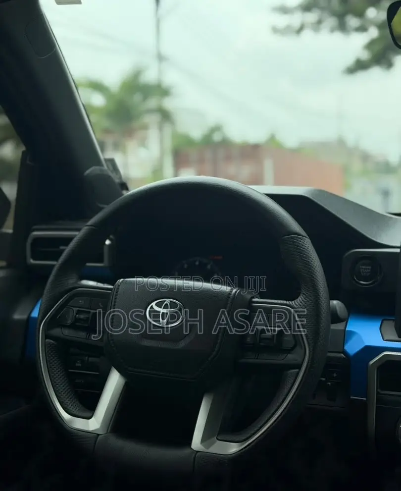 Toyota Tacoma 2025 Black