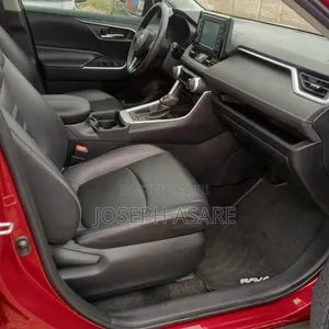 Toyota RAV4 2020 Red