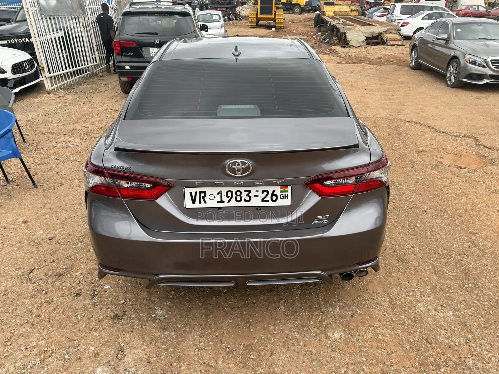 Toyota Camry SE 2021 Gray
