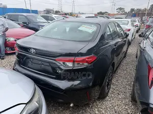 Toyota Corolla LE 2020 Black
