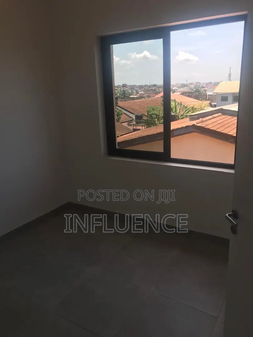 2bdrm Apartment in A & C Mall Area, East Legon for rent
