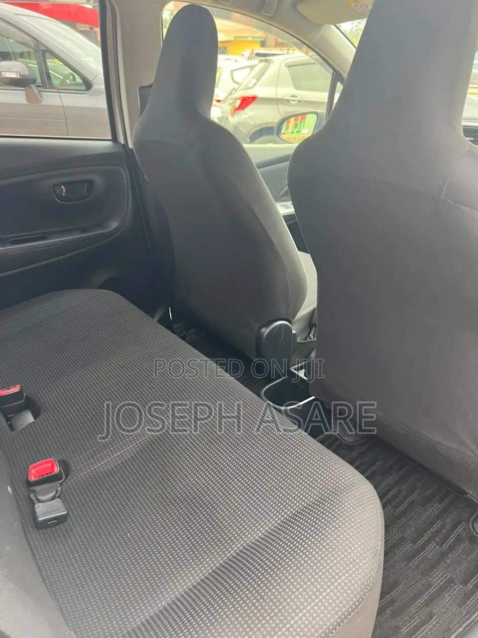 Toyota Vitz 2015 White