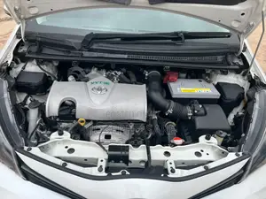 Toyota Vitz 2015 White