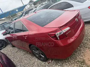 Toyota Camry SE Sport 4dr Sedan w/Prod. End 11/13 (2.5L 4cyl 6A) 2014