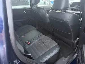 Mitsubishi Outlander SE Launch Edition 2022 Blue
