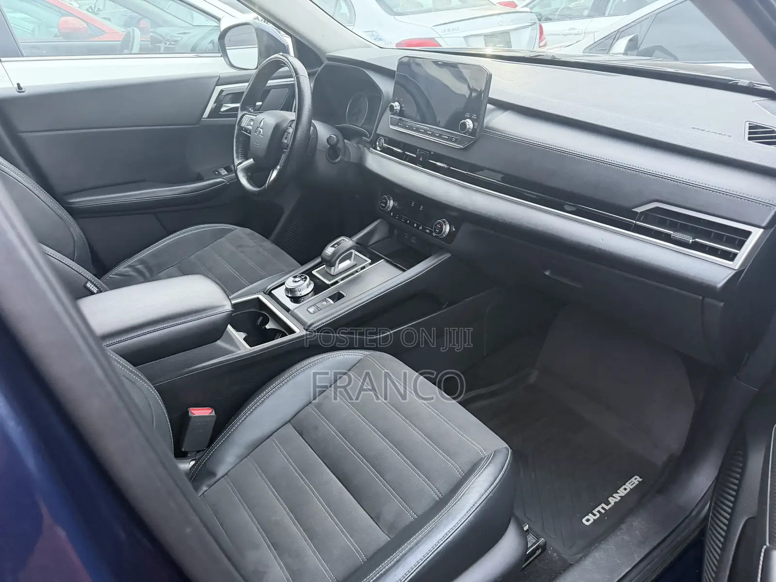 Mitsubishi Outlander SE Launch Edition 2022 Blue