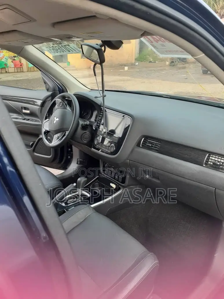 Mitsubishi Outlander 2018