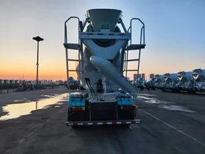New HOWO 8x4 Concrete Mixer Truck