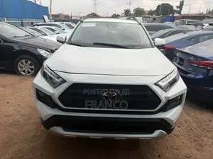 Toyota RAV4 Adventure AWD 2024 White