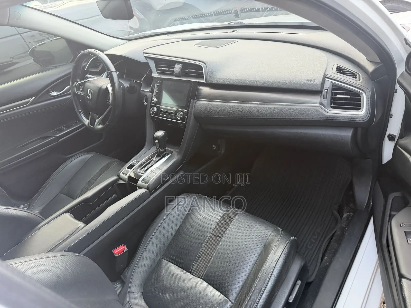 Honda Civic Touring Sedan 2019 White