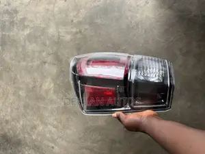 Toyota Tacoma 2016 2017 2018 2019 2020 2021 Taillight