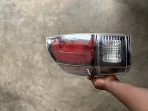 Toyota Tacoma 2016 2017 2018 2019 2020 2021 Taillight