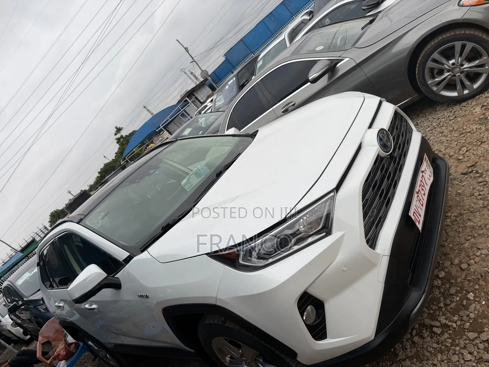 Toyota RAV4 XLE 2022 White