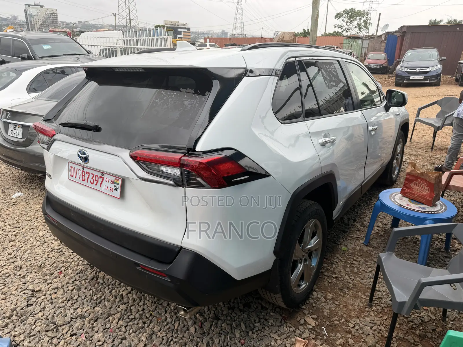 Toyota RAV4 XLE 2022 White