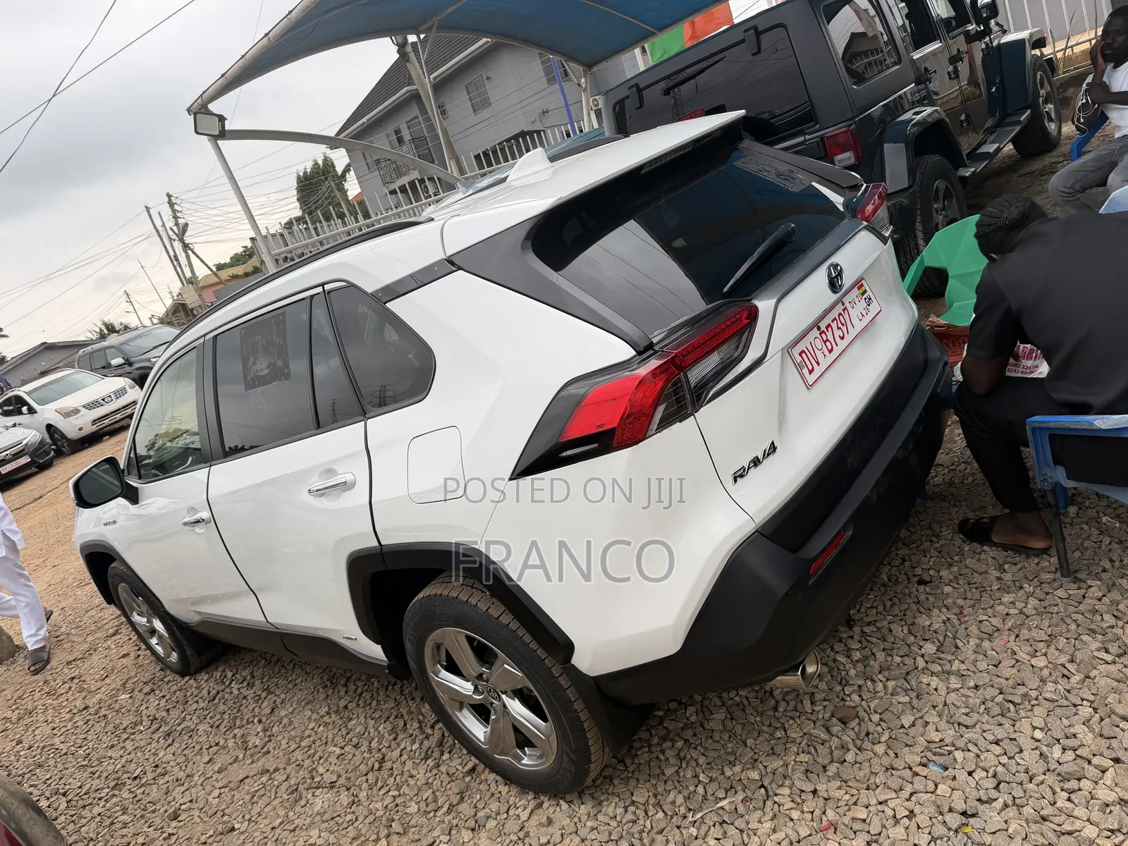 Toyota RAV4 XLE 2022 White
