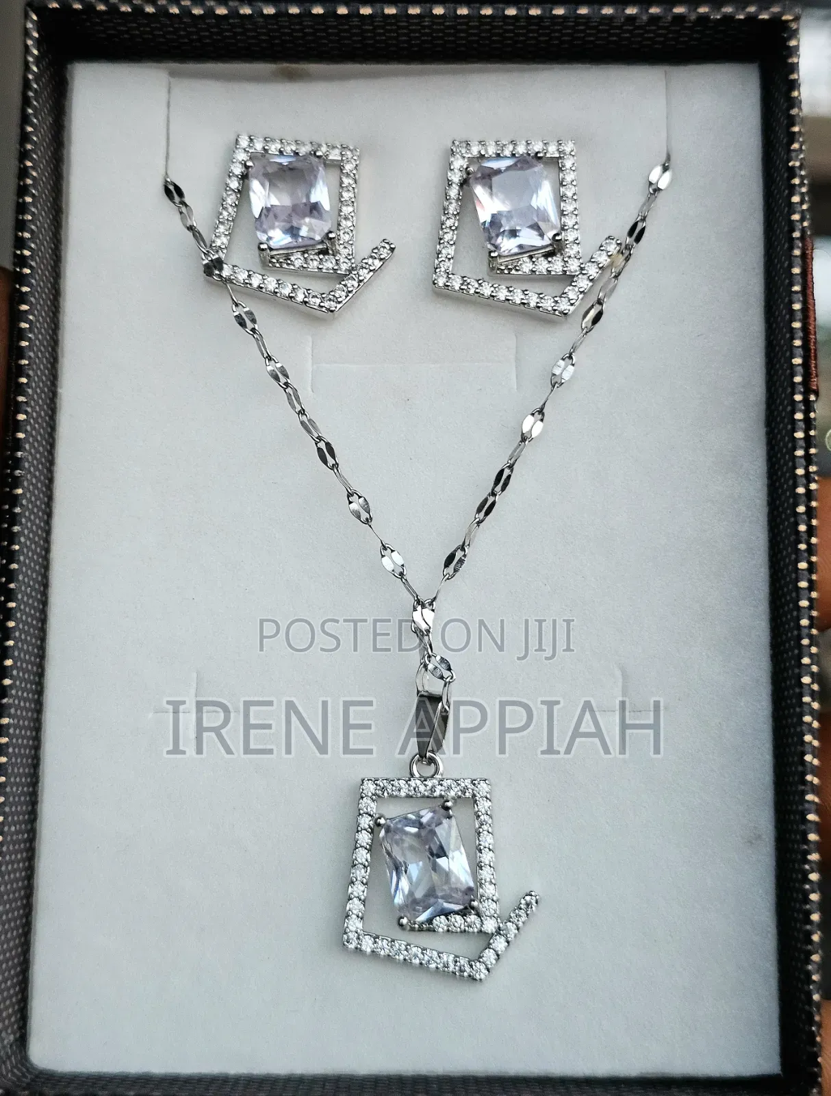 Stunning Jewellery Set