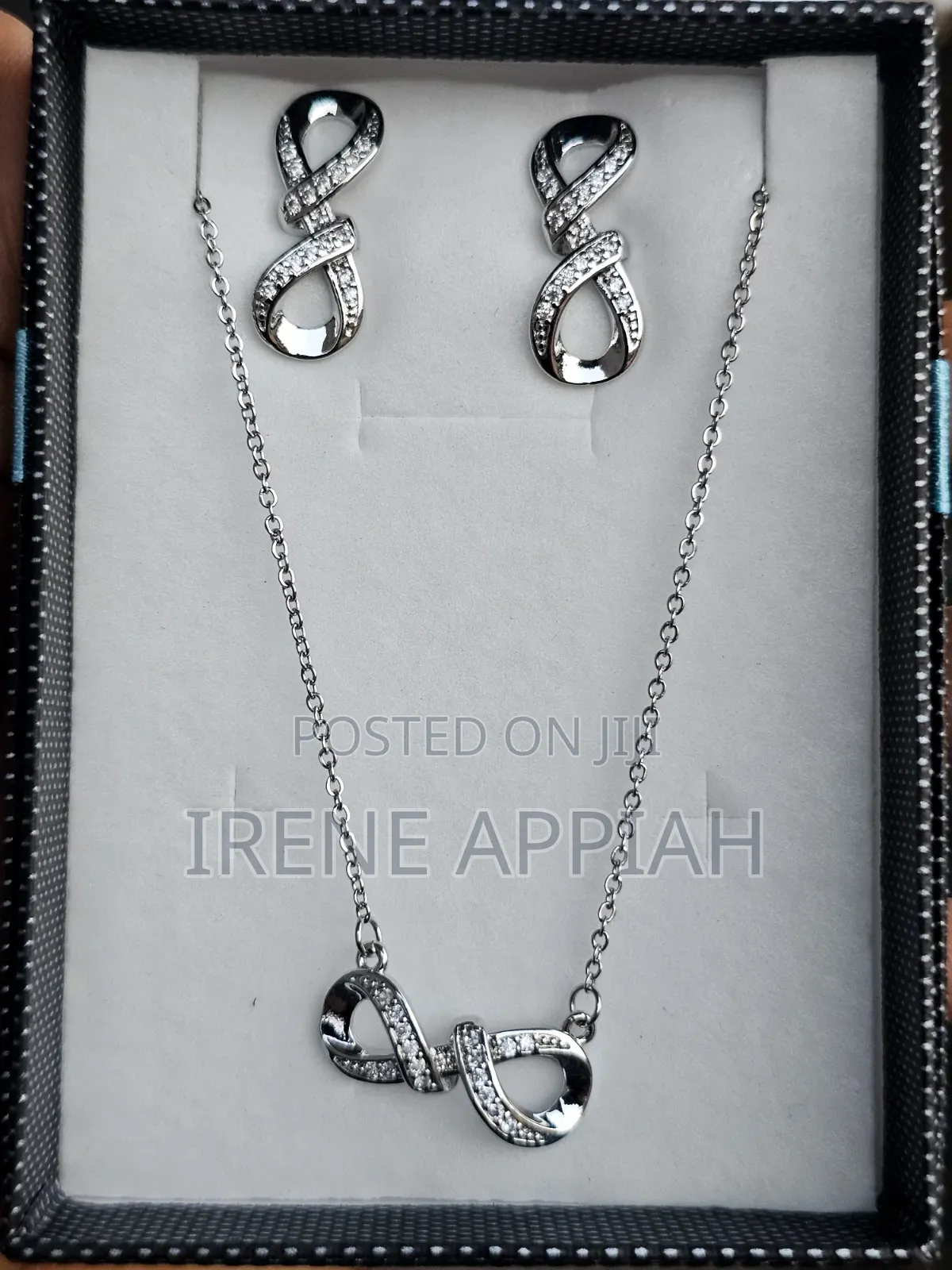 Stunning Jewellery Set