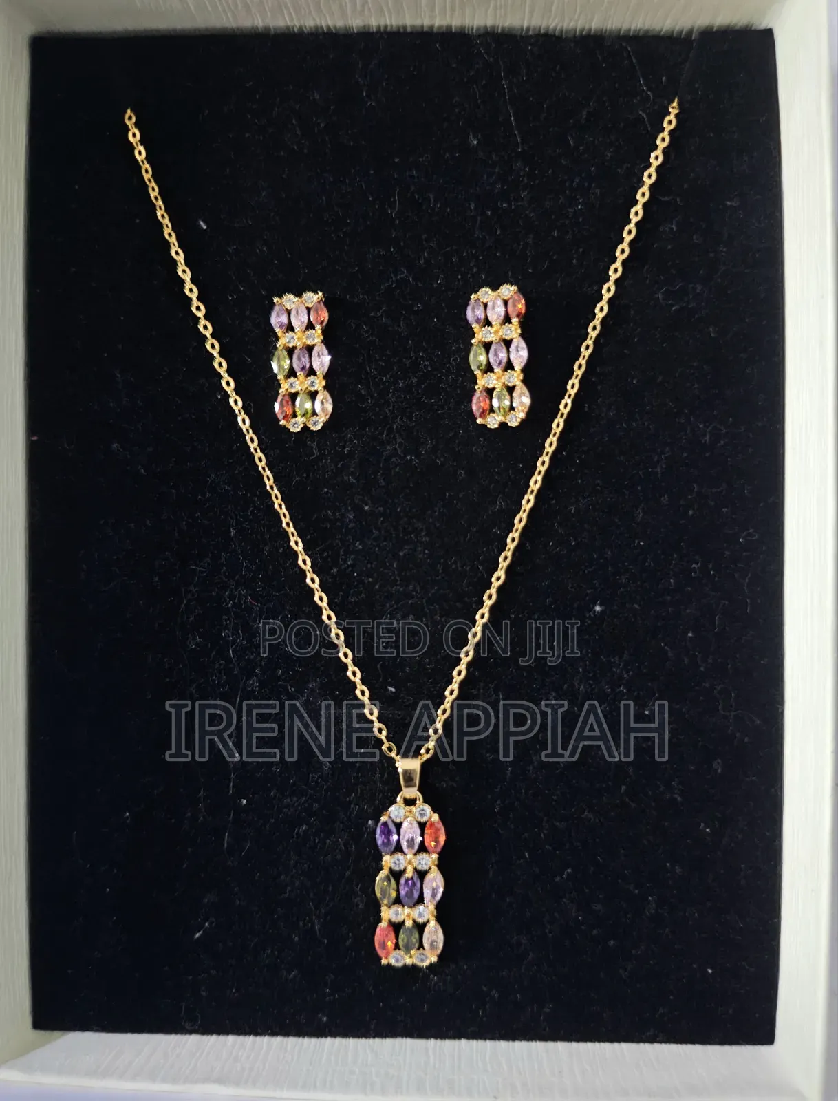 Pretty Jewellery Set for Her