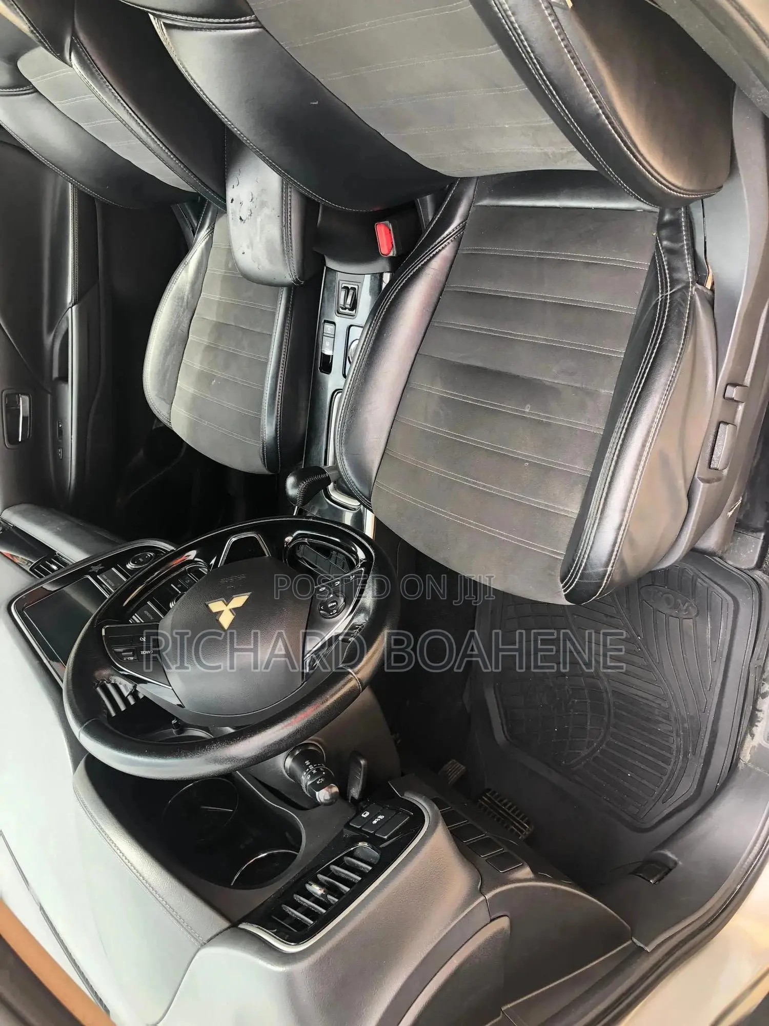 Mitsubishi Outlander 2019 Silver