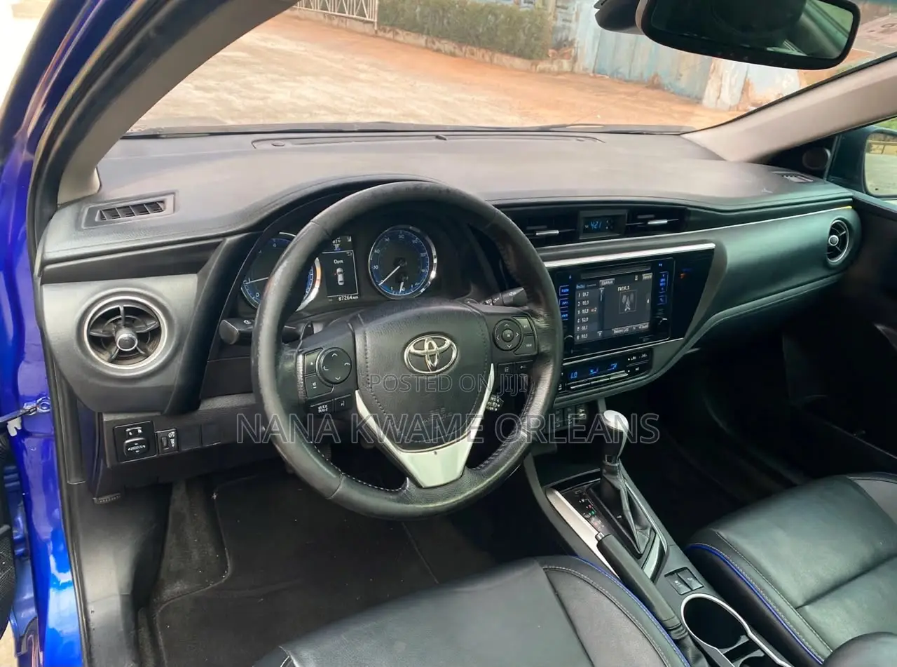 Toyota Corolla 2019 Blue