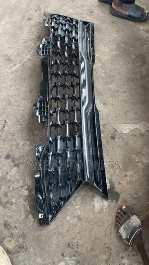 2025 Kia Sportage Front Shells