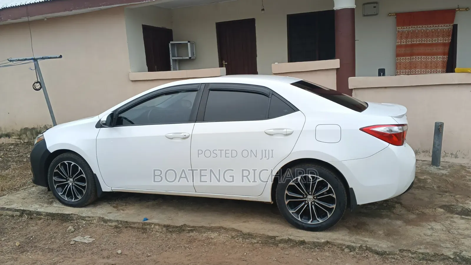 Toyota Corolla 2015 White