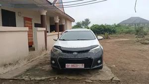 Toyota Corolla 2015 White