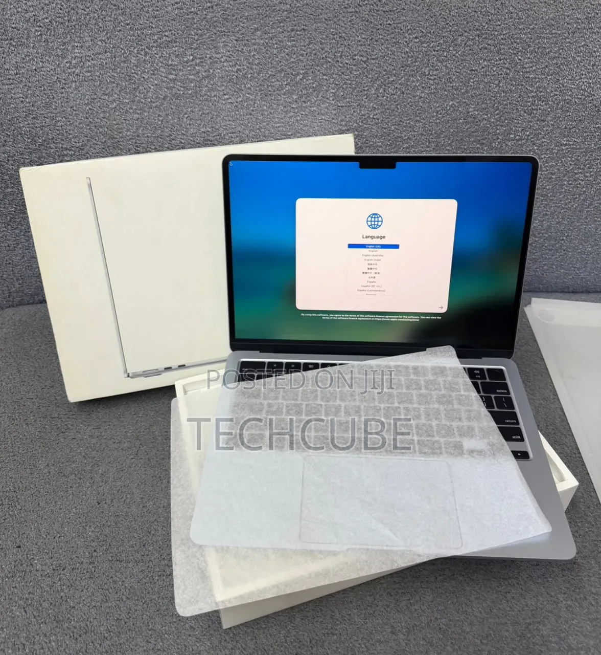 New Laptop Apple MacBook Air 2025 M4 16GB Apple M4 SSD 256GB