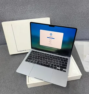 New Laptop Apple MacBook Air 2025 M4 16GB Apple M4 SSD 256GB