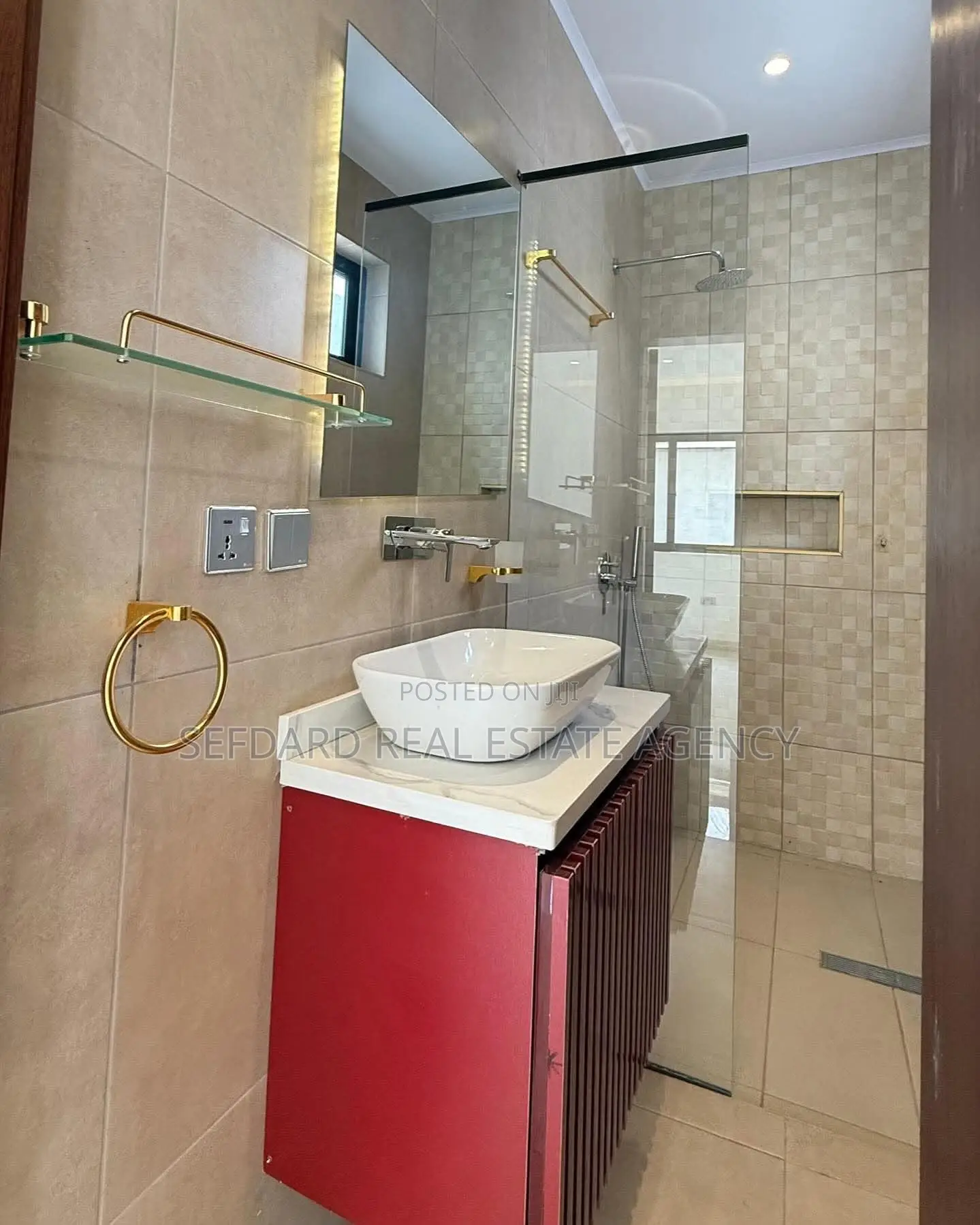 3bdrm Duplex in Sefdard Properties, Ashaley Botwe for sale