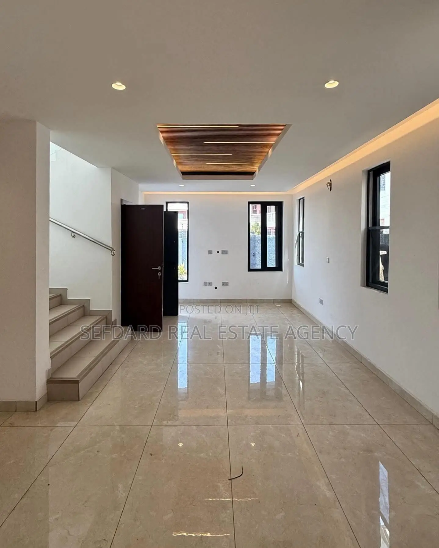 3bdrm Duplex in Sefdard Properties, Ashaley Botwe for sale