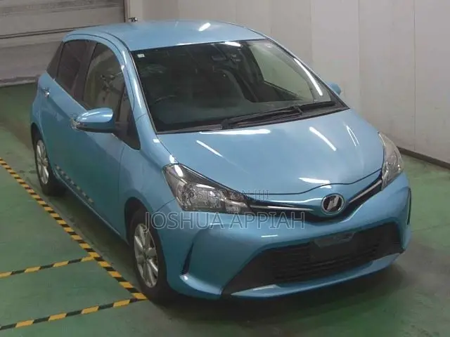 Toyota Vitz 1.3 FWD 5dr 2016 Blue