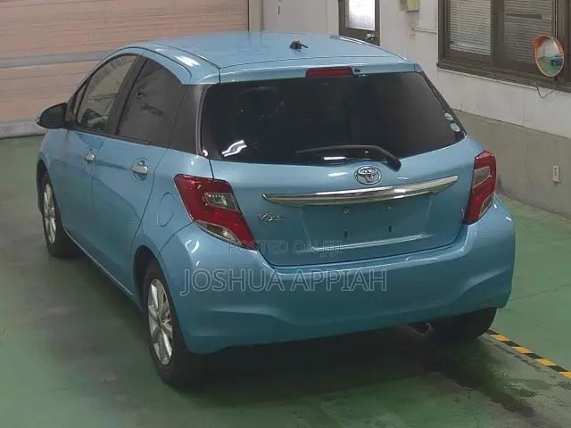 Toyota Vitz 1.3 FWD 5dr 2016 Blue
